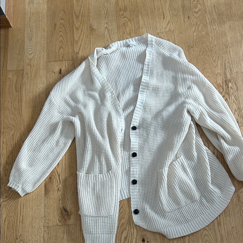 Size: L/XL American Eagle Outfitters Cream Button-Up Cardigan